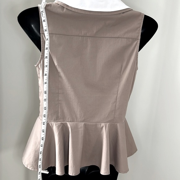 Double collar sleeveless blouse. Size (S) - Picture 3 of 7